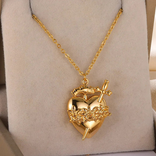 Creative Fashion Heart-shaped Sword Love Heart Flowers Pendant Necklace